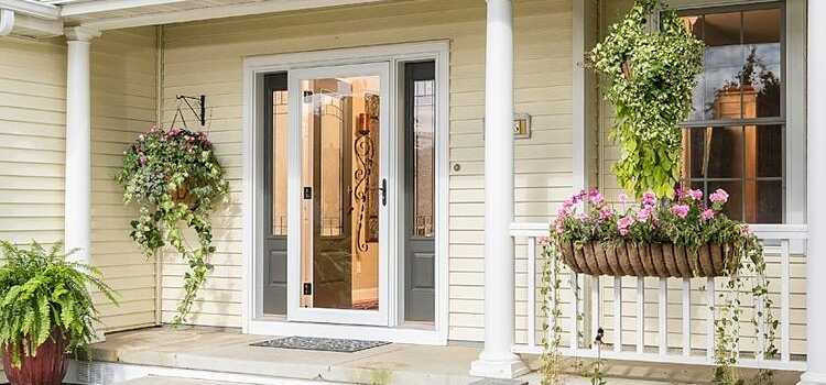 screen door installation in Ceres